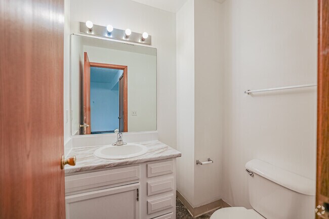 3BR, 1.5BA - 1100SF - Half Bathroom