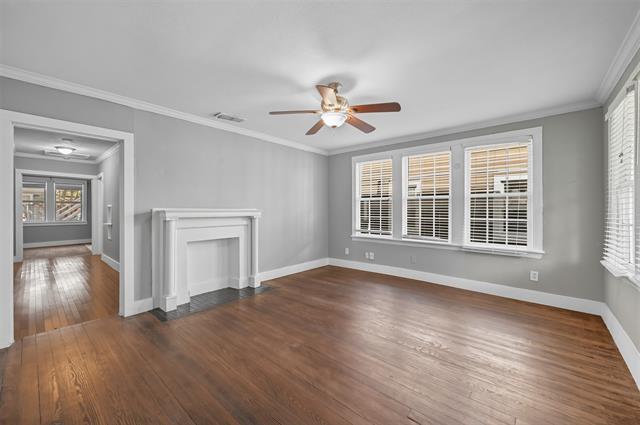 Photo - 4701 Worth St