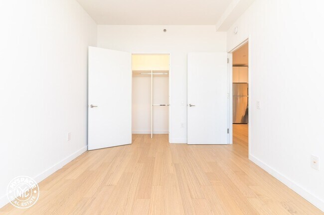 Photo - 123 Linden Blvd Unidad 5H