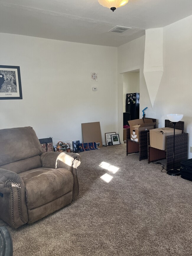 Photo - 204 W 9th St