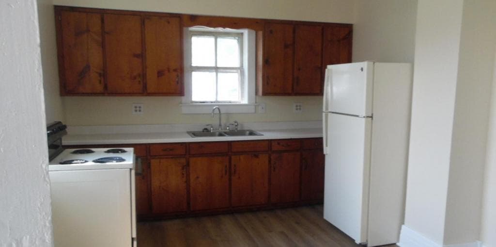 Photo - 2378 Beech Ave