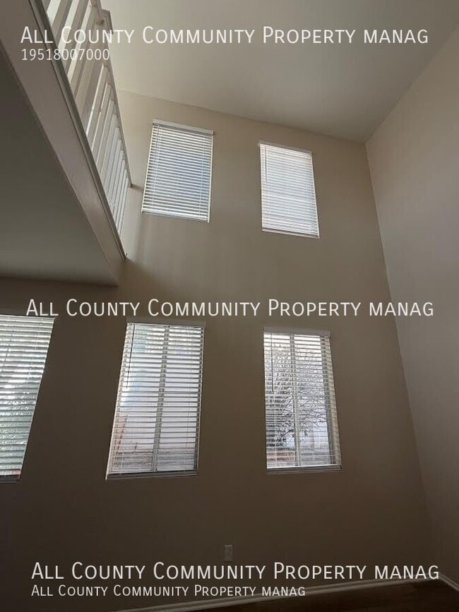 Photo - 42176 Chestnut Dr