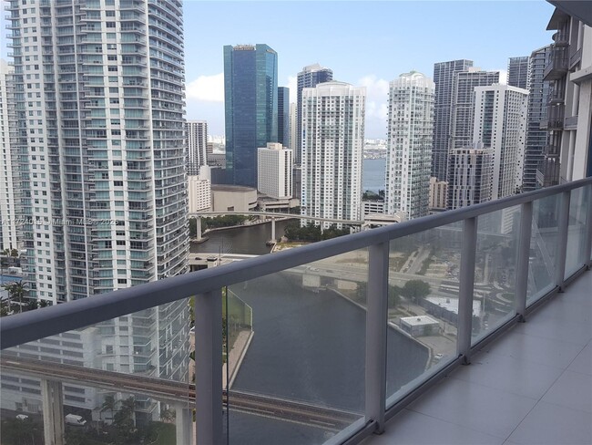 Photo - 185 SW 7th St Condominio Unidad 3009