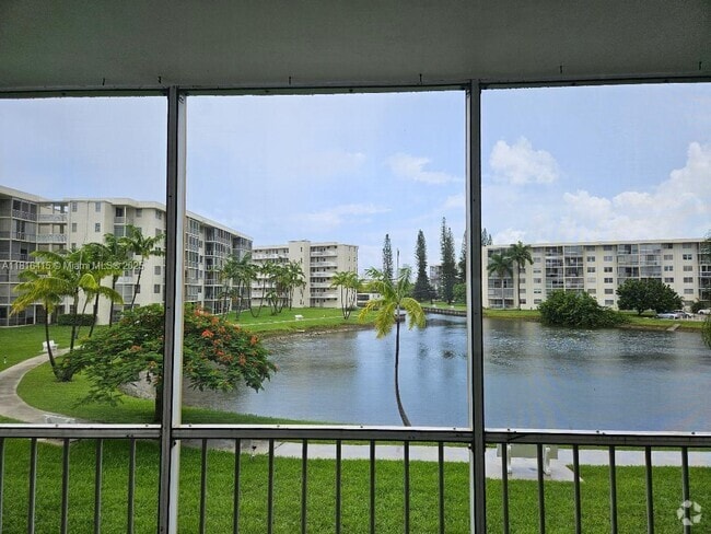 Building Photo - 2851 Leonard Dr Unit J202 Rental
