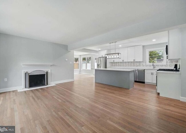 Building Photo - 505 N Naylor St Rental