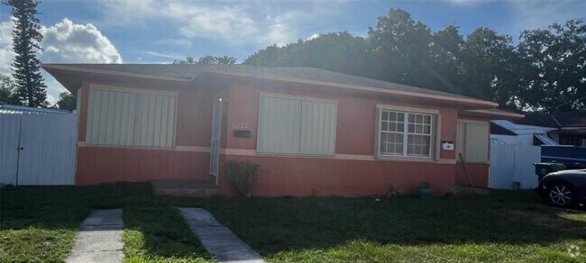 Building Photo - 6720 NW 5th Pl Rental