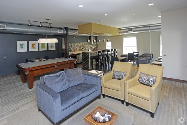 Hamline Pointe Apartments
