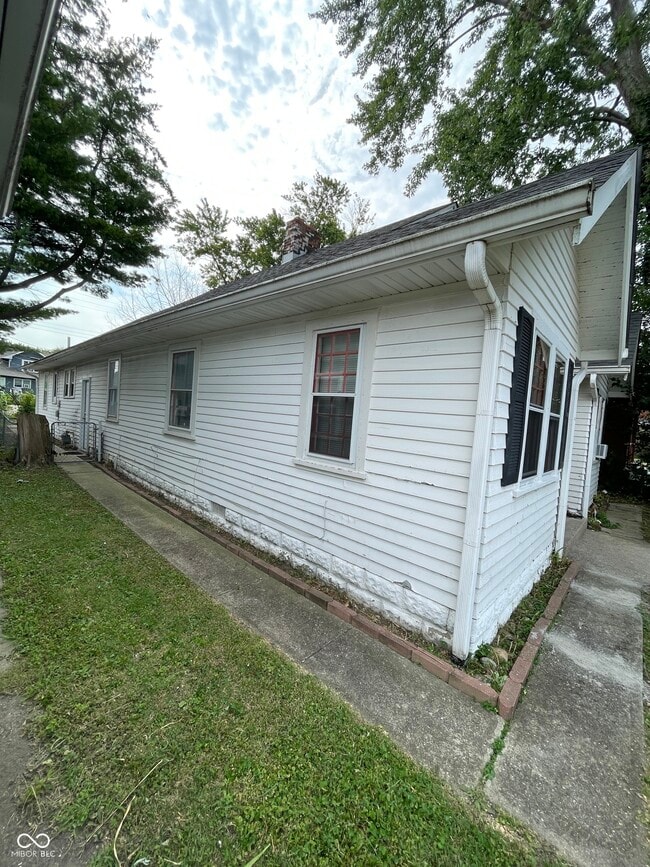Photo - 47 N Ewing St