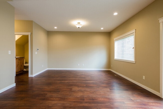 Photo - 4 Bedroom 2.5 Bath