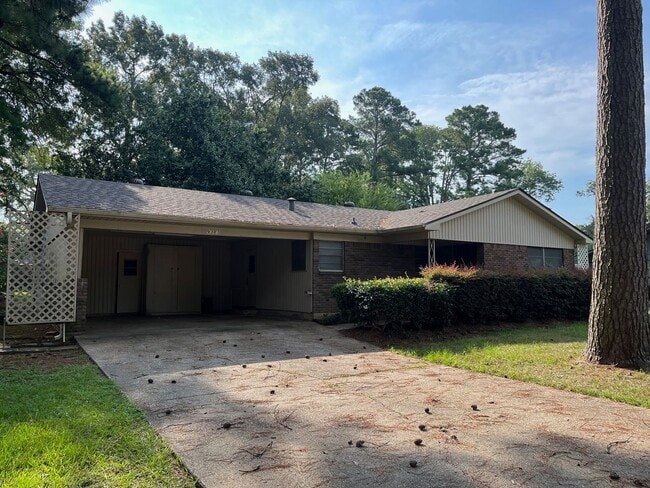 Building Photo - 3BR in Southern Hills Rental