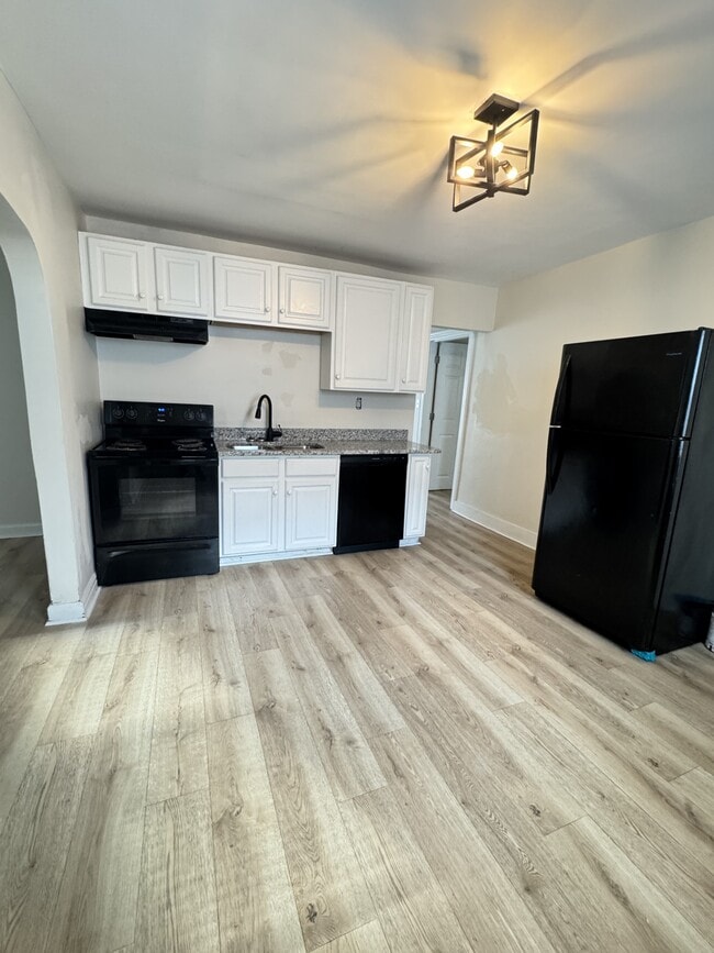 Photo - 324 Bourbon St