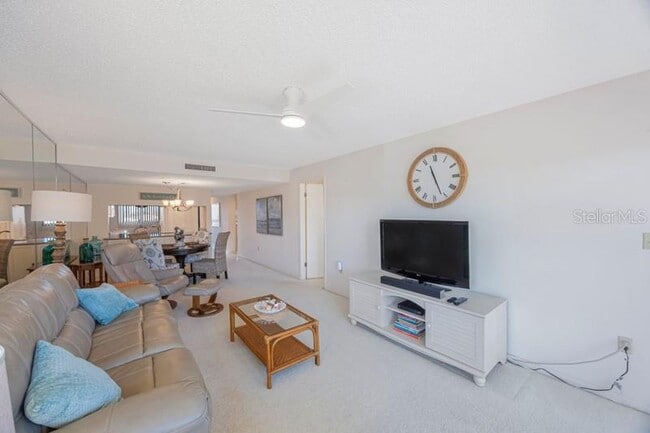 Photo - 103 1st St E Unit 216