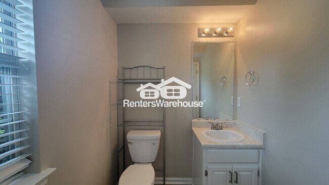 Photo - 1353 Isleworth Cir