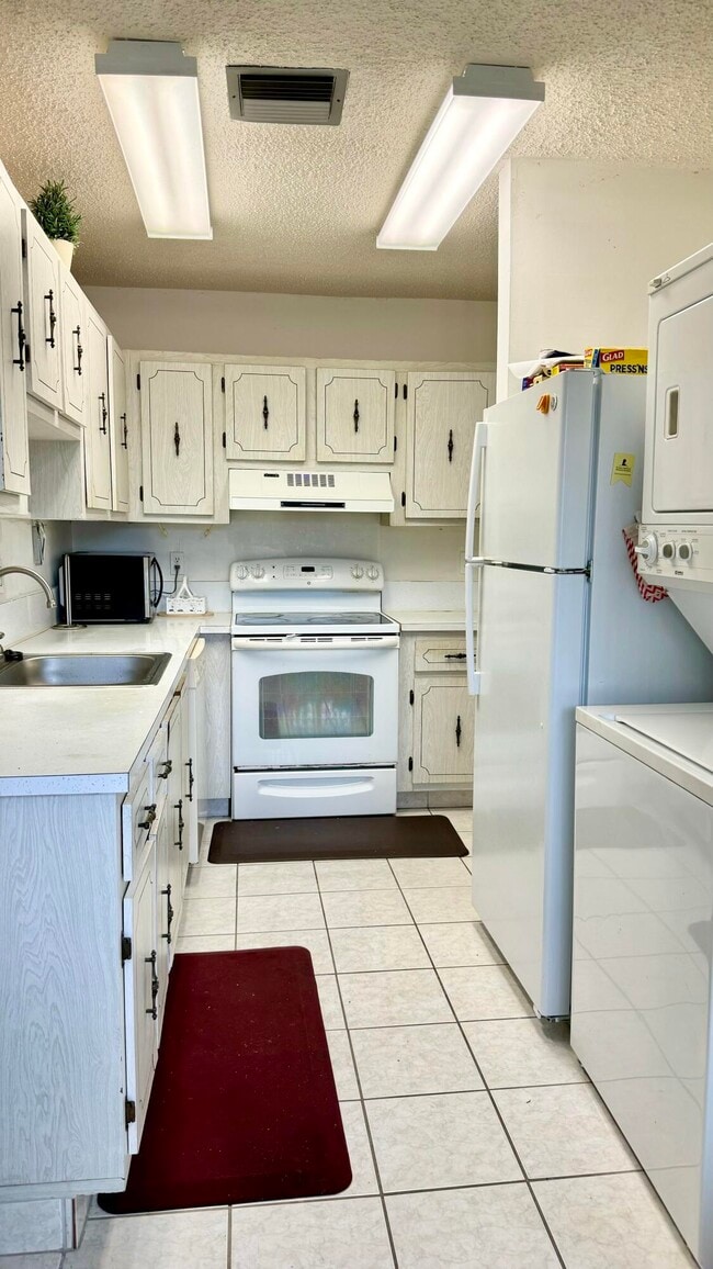 Photo - 1551 NW 20th Ave Unit 102