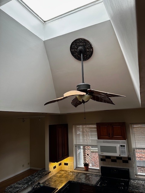 Photo - 1315 Park Rd NW