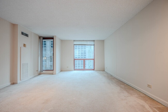 Photo - 200 N Dearborn St Unit 2105