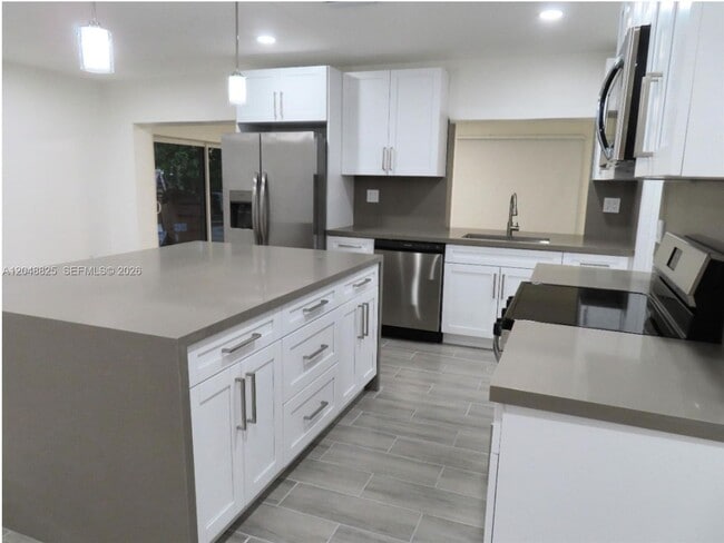 Photo - 1030 SW 96th Ave