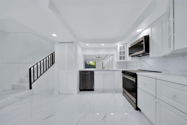 Photo - 10136 NW 41st St Townhome