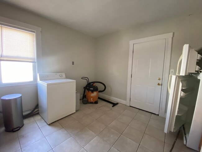 Photo - 49 Conwell Ave Unit #2