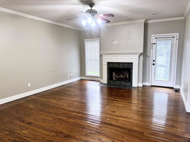 Photo - 603 Aberdeene Ct
