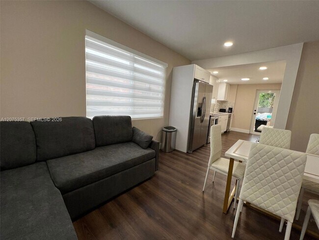 945 79th Terrace