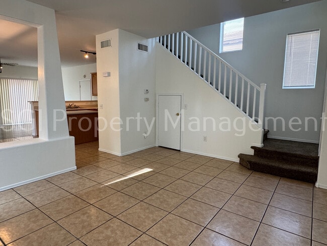 Photo - 4113 W Irwin Ave