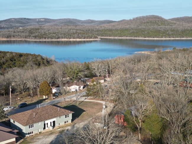 Photo - 350 Campbell Point Rd Unit 1