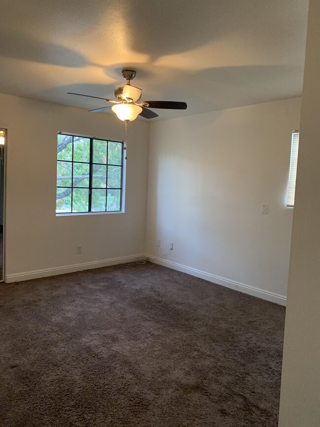 Photo - 5162 S Jones Blvd