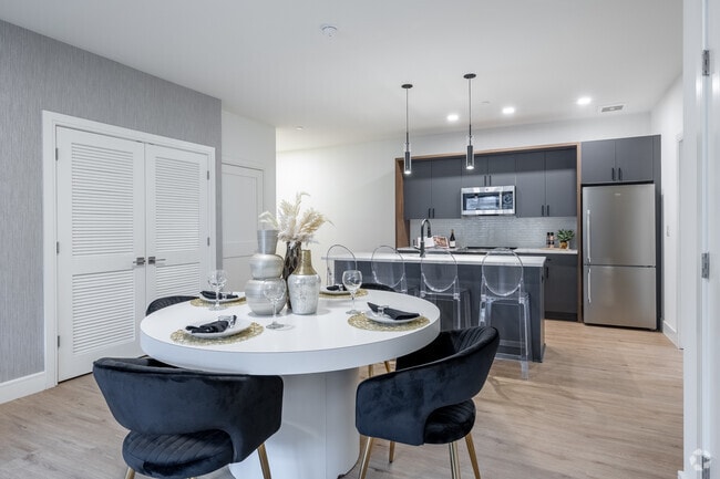 2BR 2BA - 1,204SF