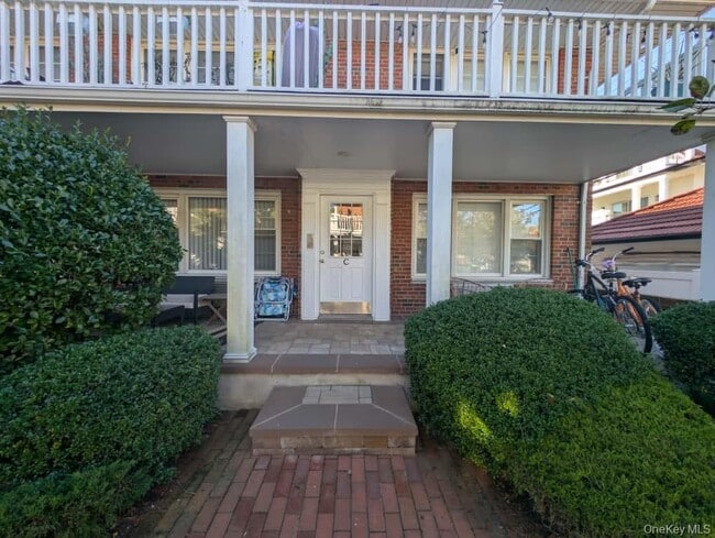 Photo - 235 W Broadway Unit C2