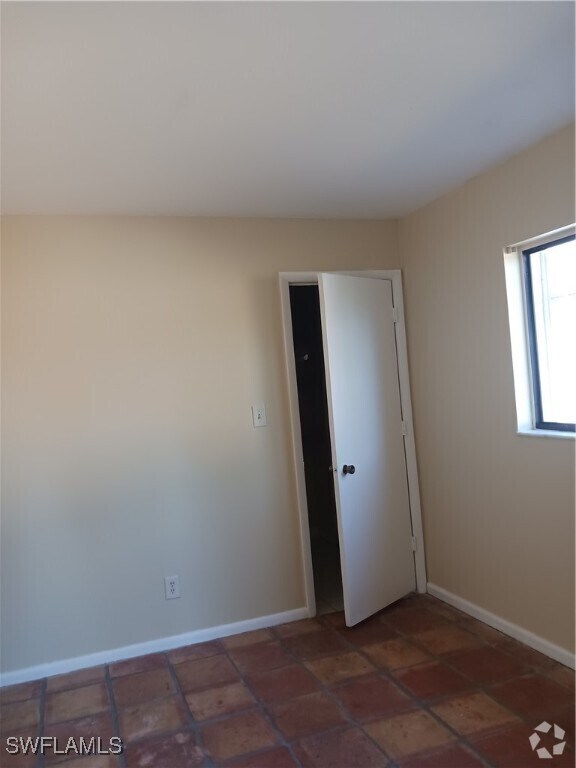 Building Photo - 7417 Albany Rd Rental