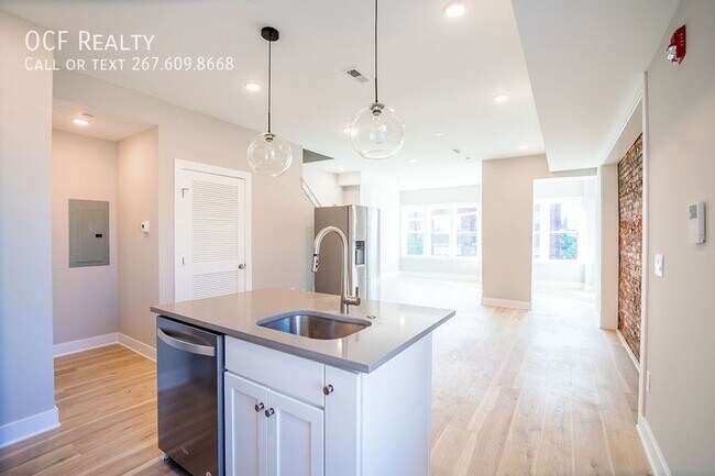 Photo - 129 S 49th St Apartment Unit 2F