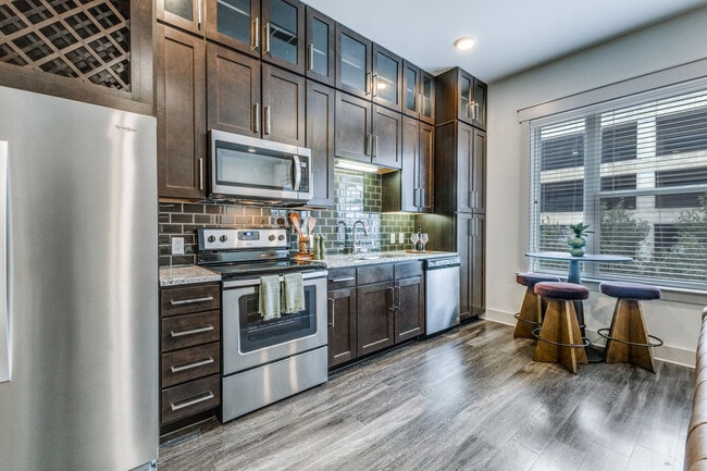 Photo - Mirasol Park Lane