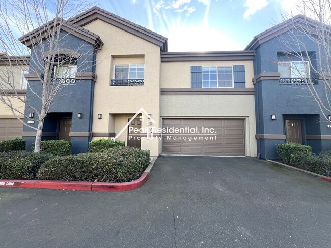 Spacious 3bd/3ba North Natomas Townhouse - Spacious 3bd/3ba North Natomas Townhouse