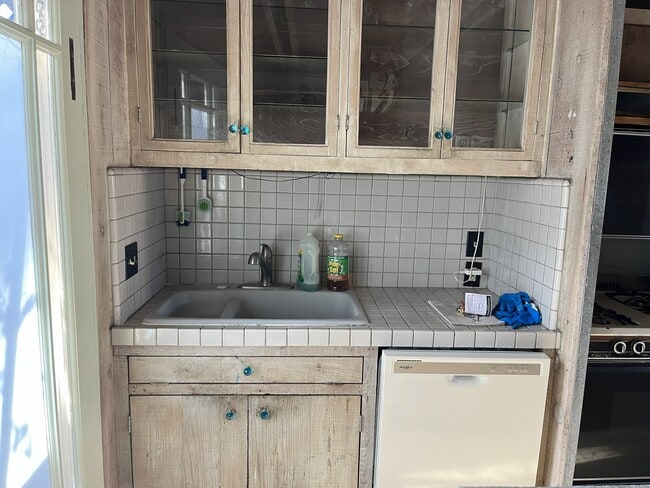 Photo - 1551 San Lucas St