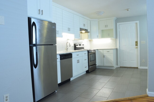 Photo - 28 Yeamans St Unit 2