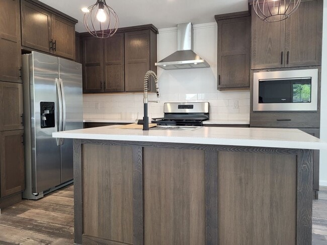 Photo - 1116 Candlewood Rd