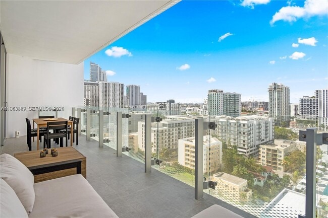 Building Photo - 700 NE 26th Terrace Unit 1405