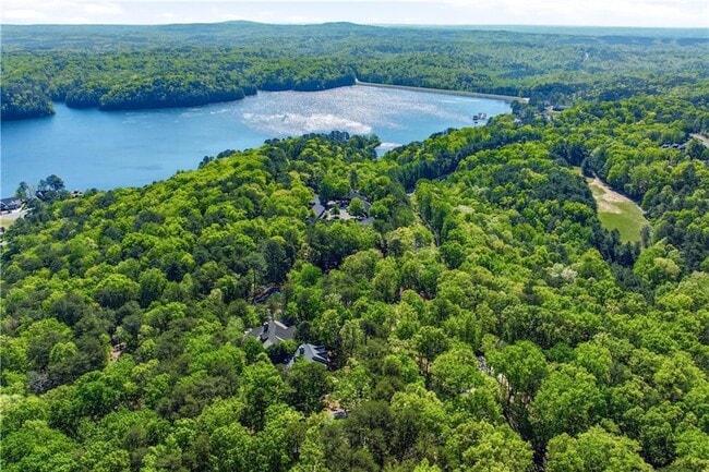 Photo - 114 Cherokee Dr S