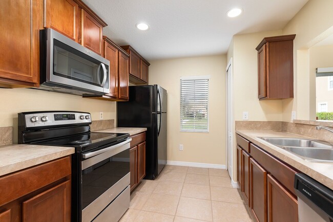 Photo - PRISTINE CLEAN 3 BDRM TOWNHOUSE IN SANFORD!