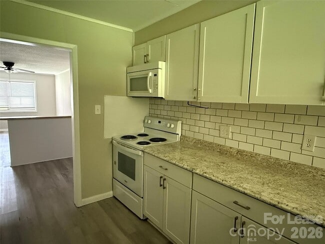 Photo - 1773 River Rd