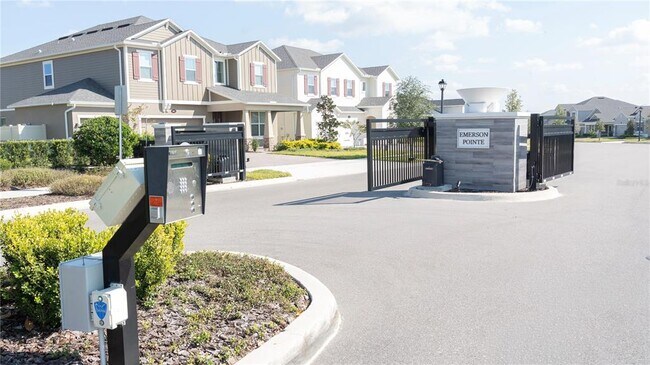 Photo - 583 Pothos St