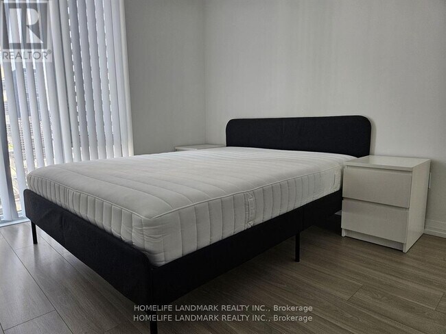 Photo - 8 Widmer St Unité 3607