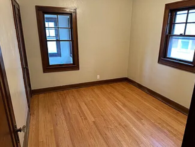 1325 N 39th St Unit 1325 N 39th St.