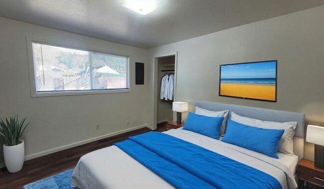 Photo - 301 E First Ave