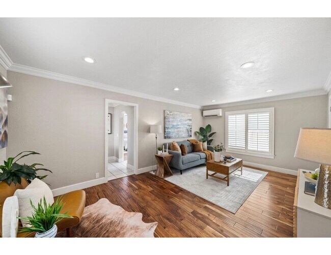 Photo - 674 E Julian St Unidad 674 E Julian St #A