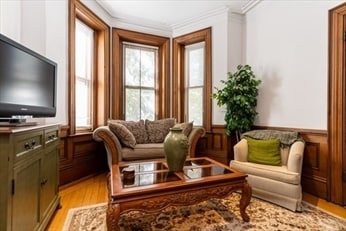 Photo - 1609 Tremont St