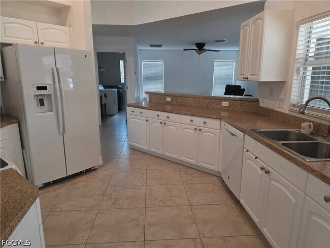 Photo - 5301 Banning St