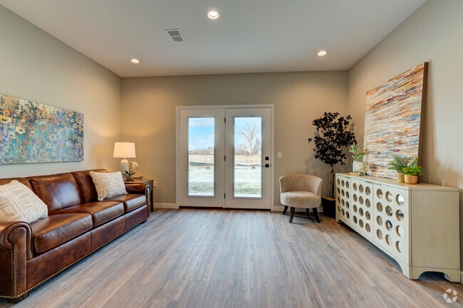 2BR, 2BA - 1,465SF - Den