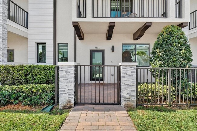 Photo - 4546 NW 83rd Ave